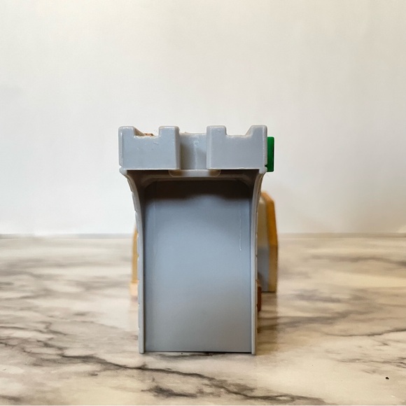 Thomas & Friends Wooden Railway Tidmouth’s Tipping Bridge Destination - Picture 3 of 8